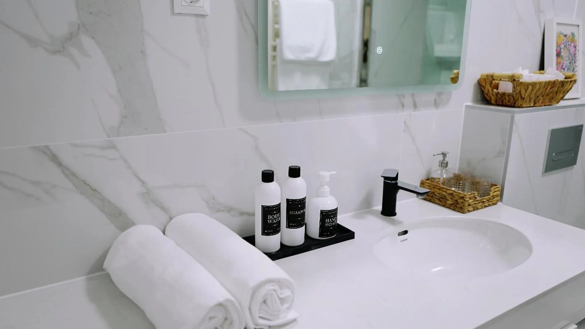 Aparthotel Deluxe Swan Stone Castle Apartment Budapest Hungary